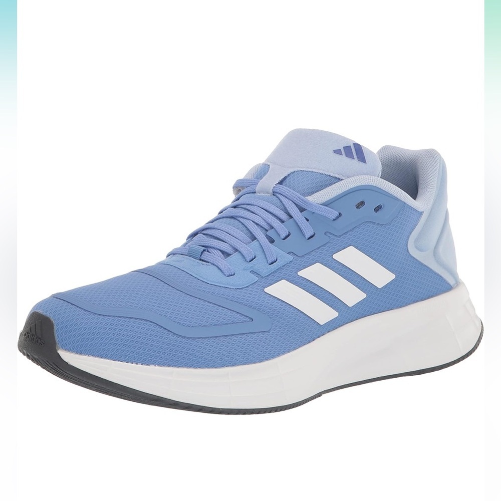 Adidas Women's Duramo 10 Light Blue Sneakers Never Worn size 6